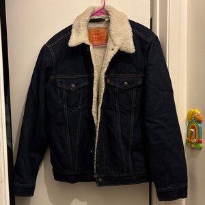 Levi's Men's Dark Blue Denim Jacket with Sherpa Lining